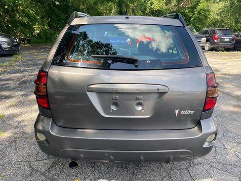 Used 2008 Pontiac Vibe w/ Preferred Package FWD image 3