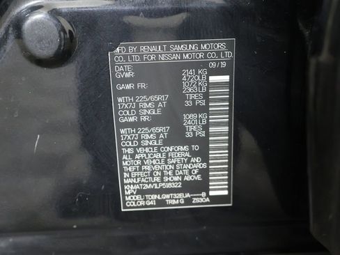 Used 2020 Nissan Rogue SV image 44