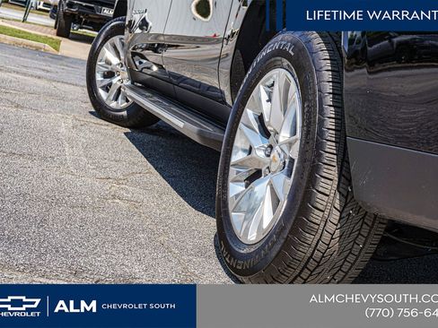 New 2026 Chevrolet Suburban Premier RWD image 13