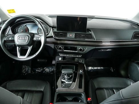 Used 2023 Audi Q5 2.0T Premium w/ Convenience Package image 19