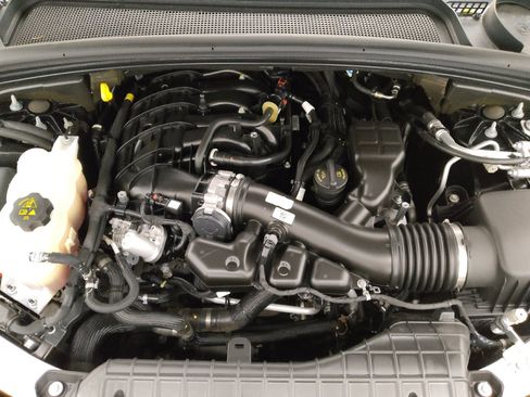 Used 2022 Jeep Grand Cherokee Altitude RWD image 30