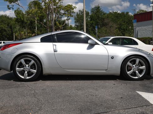 Used 2006 Nissan 350Z Coupe w/ (K96) Aerodynamics Pkg RWD image 17