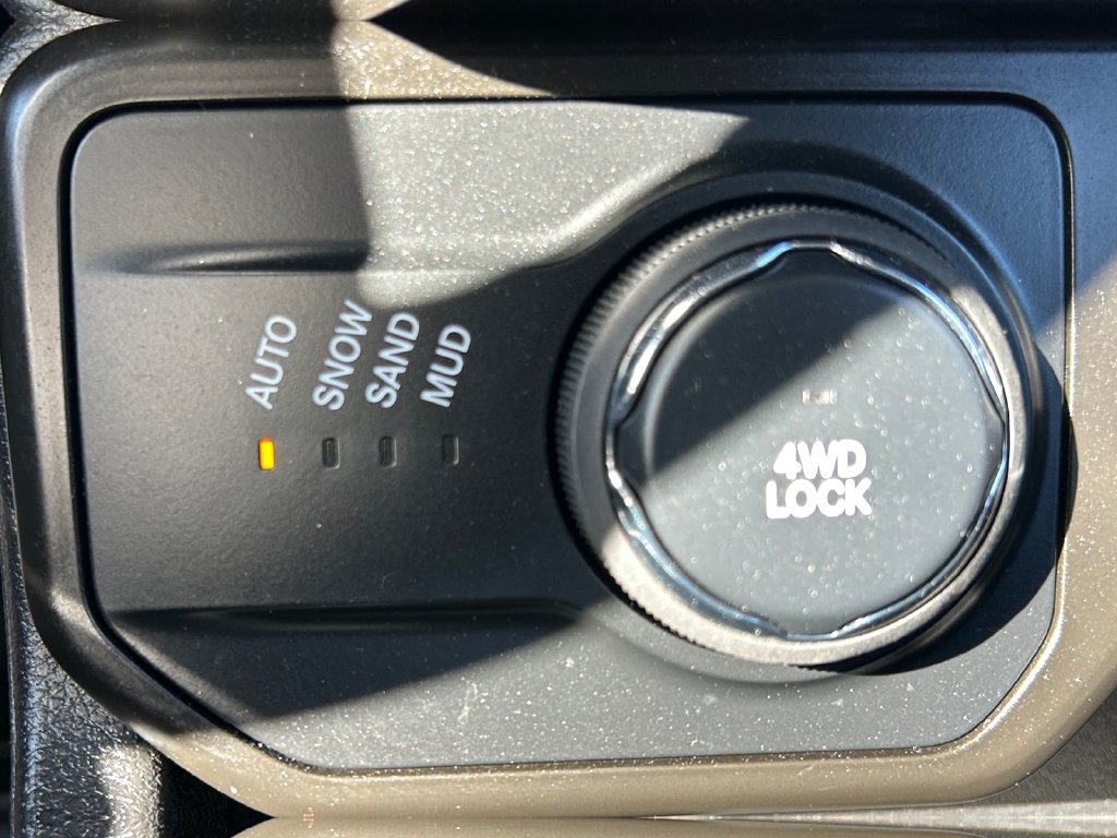 Used 2021 Jeep Renegade Sport AWD/4WD image 25