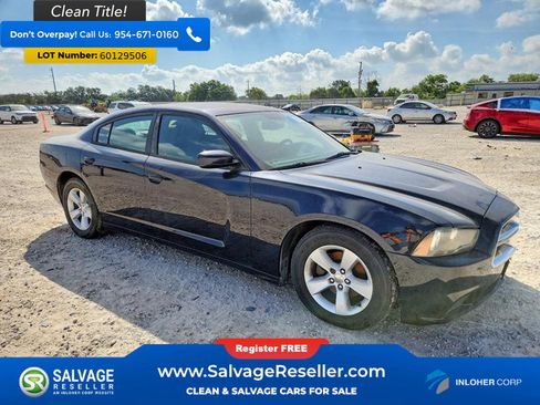 Used 2012 Dodge Charger SE w/ Connectivity Group RWD image 5