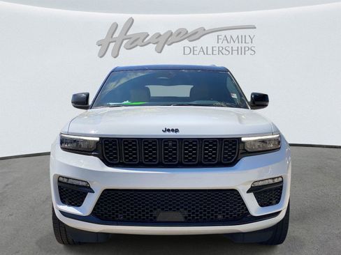 Certified 2024 Jeep Grand Cherokee Summit AWD/4WD image 11