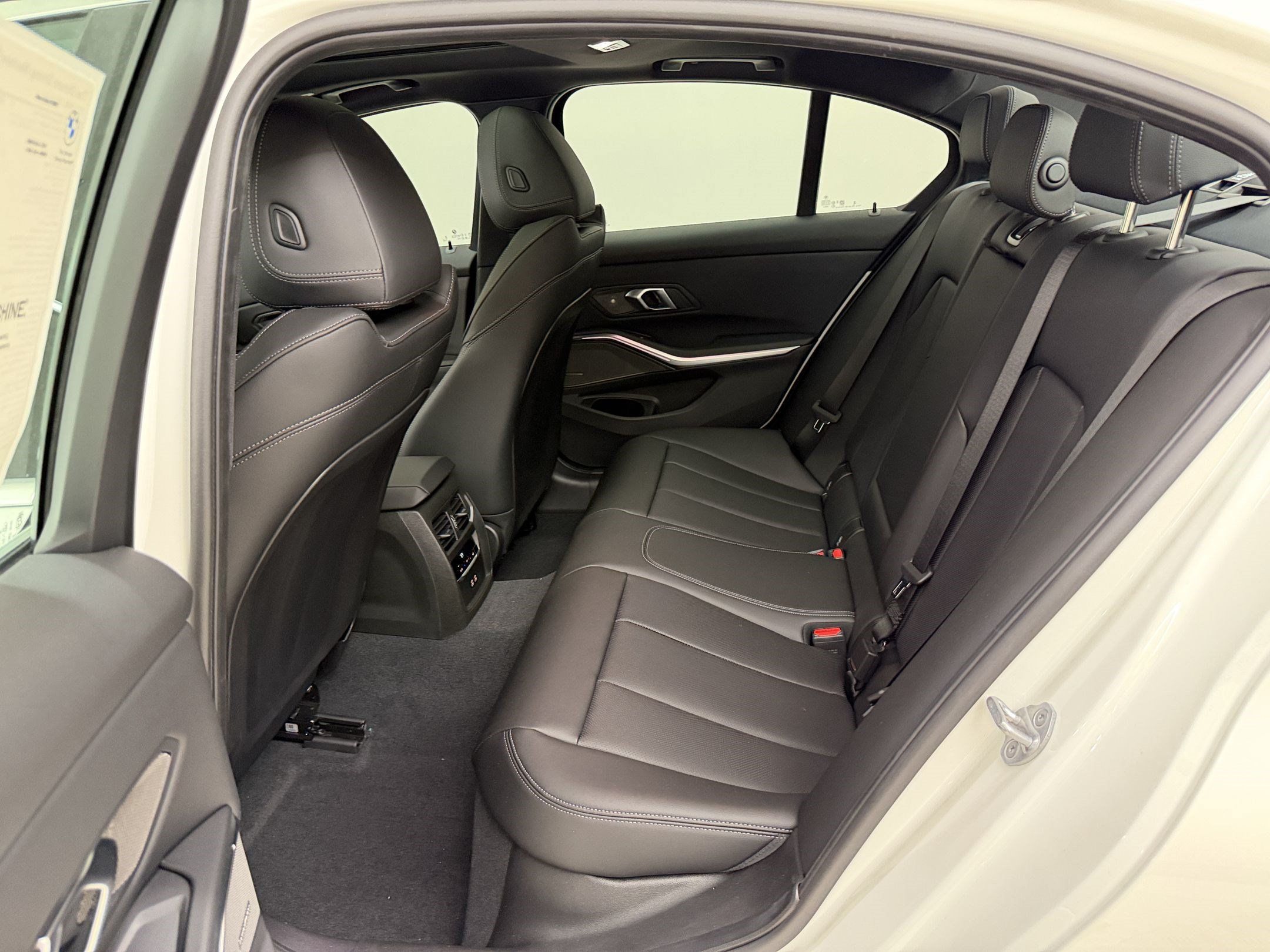 New 2026 BMW 330i Sedan w/ Convenience Package RWD image 23