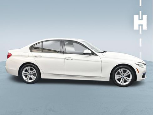 Used 2016 BMW 328i Sedan RWD image 3