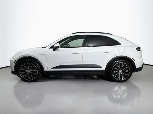 Certified 2025 Porsche Macan Electric RWD image 2