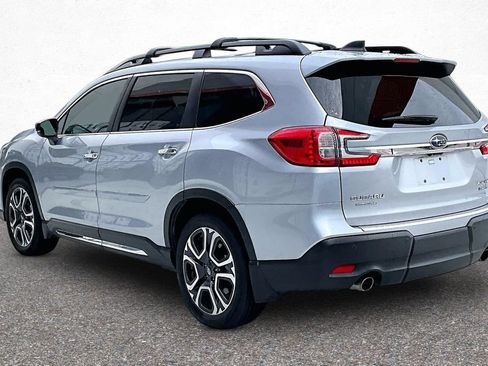 Used 2025 Subaru Ascent Touring w/ Popular Package #1 AWD/4WD image 5