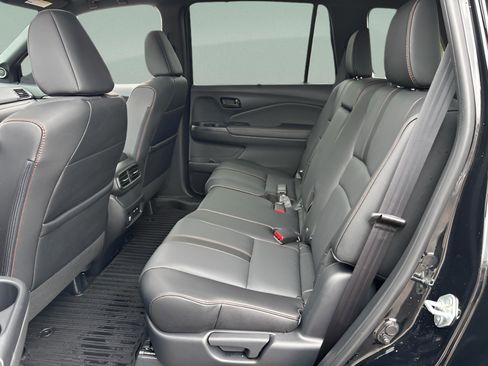 Certified 2024 Honda Passport TrailSport image 11