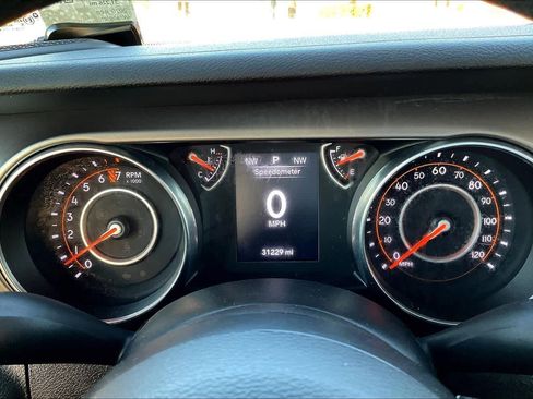 Used 2020 Jeep Wrangler Sport image 16