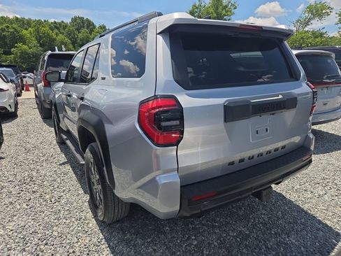 Used 2025 Toyota 4Runner SR5 AWD/4WD image 4