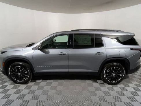 New 2026 Chevrolet Traverse LT w/ Sun and Wheel Package image 5