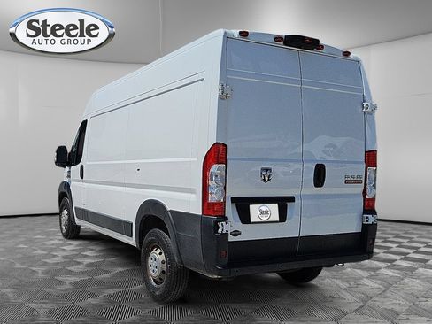 Used 2020 RAM ProMaster 2500 w/ Interior Convenience Group FWD image 3