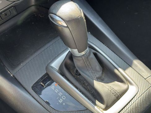 Used 2015 MAZDA MAZDA3 i SV FWD image 23