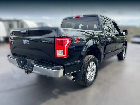 Used 2017 Ford F150 XLT w/ XTR Package image 5