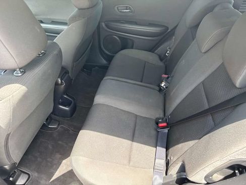 Used 2021 Honda HR-V LX image 14