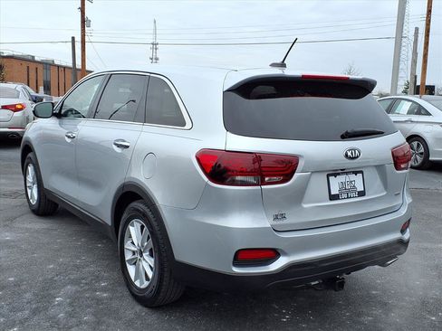 Used 2019 Kia Sorento L image 2