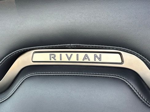 Used 2024 Rivian R1S Adventure image 17