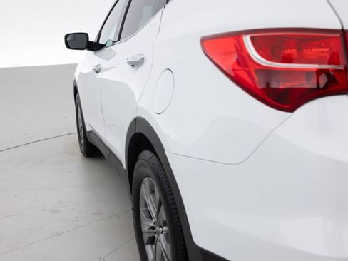 Used 2016 Hyundai Santa Fe Sport image 13