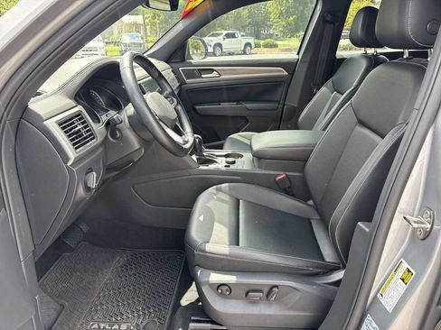Used 2020 Volkswagen Atlas Cross Sport SE AWD/4WD image 18