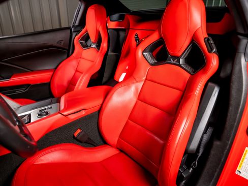 Used 2016 Chevrolet Corvette Z06 w/ 2LZ Preferred Equipment Group image 4