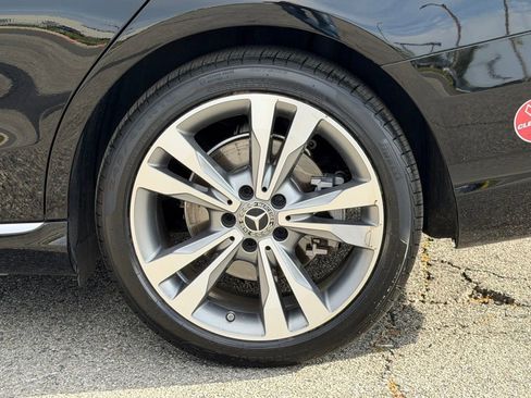 Used 2018 Mercedes-Benz C 350e Sedan image 14