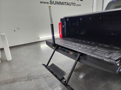 Used 2024 Ford F350 XLT w/ Tremor Off-Road Package image 31