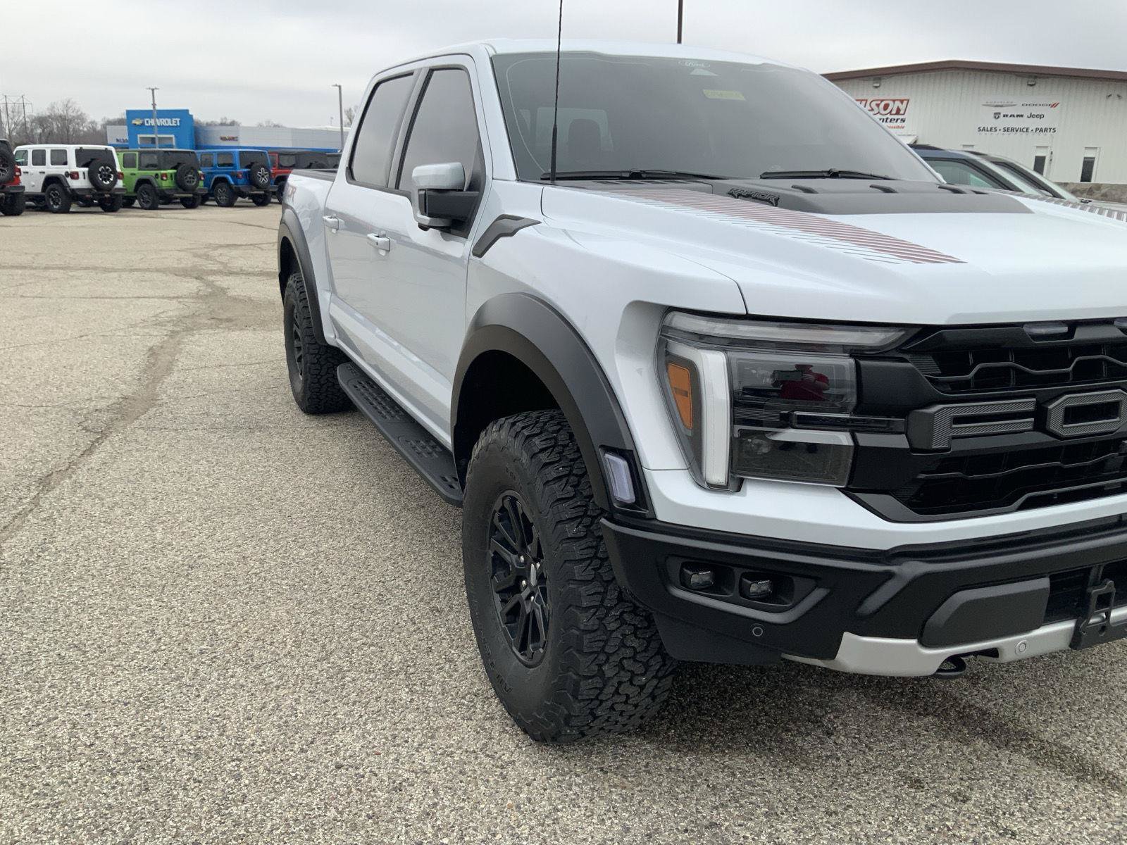 Used 2025 Ford F150 Raptor AWD/4WD image 18