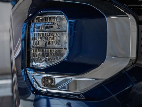 Used 2023 Mitsubishi Outlander SE Black Edition image 17