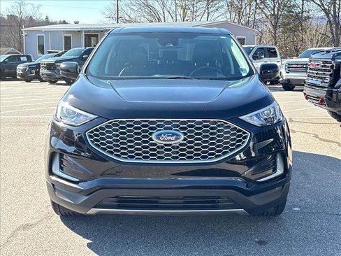 Used 2024 Ford Edge SEL image 3