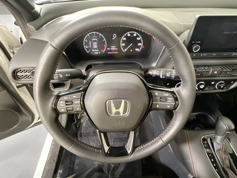 Used 2023 Honda HR-V Sport image 11