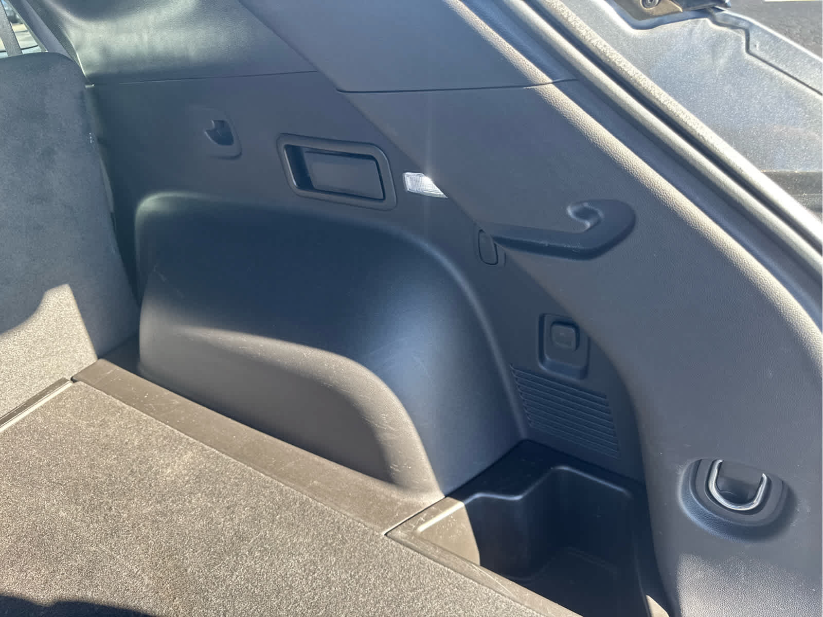 Used 2025 Chevrolet Blazer LT AWD/4WD image 32