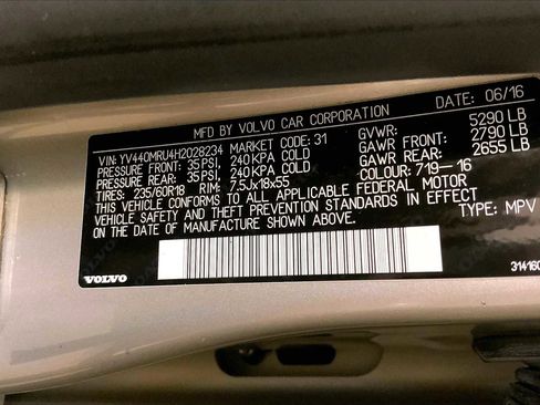 Used 2017 Volvo XC60 T5 Inscription w/ Preferred Option Package image 33