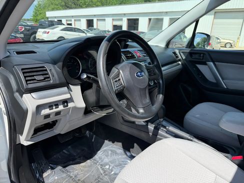 Used 2015 Subaru Forester 2.5i Premium w/ All-Weather Package image 17
