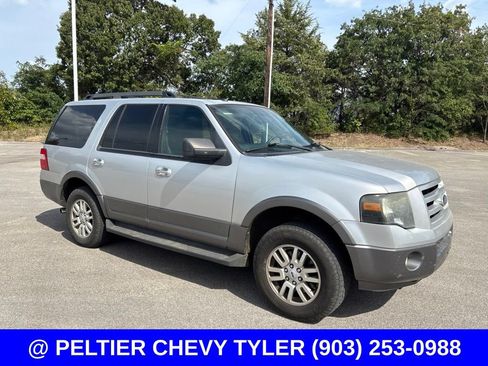 Used 2011 Ford Expedition XLT w/ 202A Rapid Spec Order Code RWD image 1