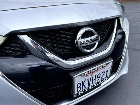 Used 2018 Nissan Maxima SR FWD image 33