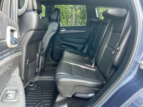 Used 2021 Jeep Grand Cherokee Limited AWD/4WD image 27
