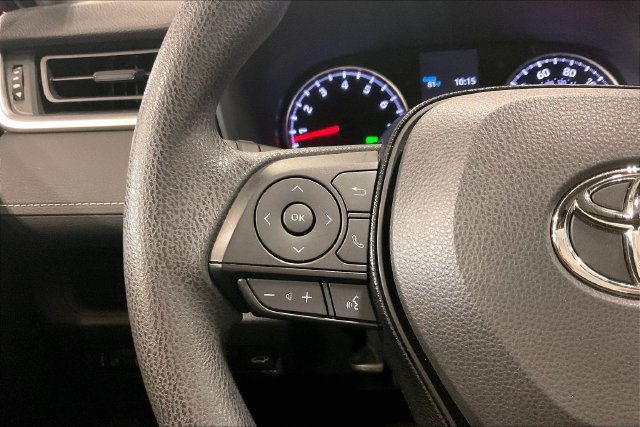 Used 2019 Toyota RAV4 XLE w/ Convenience Package AWD/4WD image 18