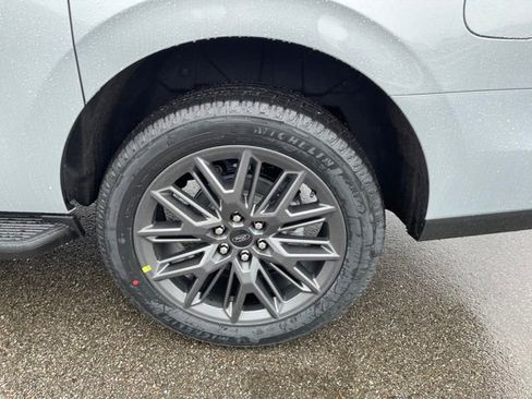 New 2026 Ford Expedition Max Platinum image 46