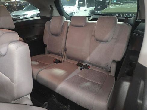 Used 2019 Honda Odyssey EX image 12