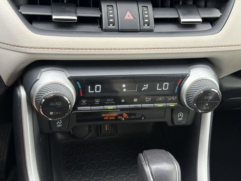 Used 2021 Toyota RAV4 XLE Premium FWD image 22