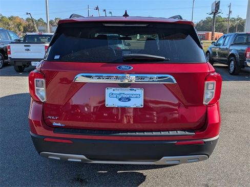Certified 2023 Ford Explorer XLT w/ Equipment Group 202A image 5