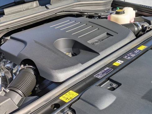 New 2026 Land Rover Range Rover Sport SE AWD/4WD image 19