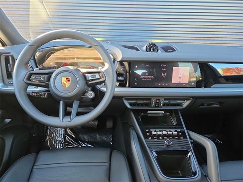 New 2026 Porsche Cayenne Coupe image 8