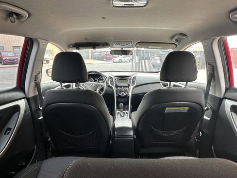 Used 2015 Hyundai Elantra GT FWD image 5