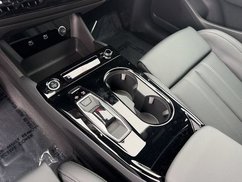 New 2027 Audi Q6 e-tron Premium Plus AWD/4WD image 20