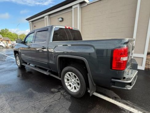 Used 2017 GMC Sierra 1500 SLE w/ SLE Value Package AWD/4WD image 7