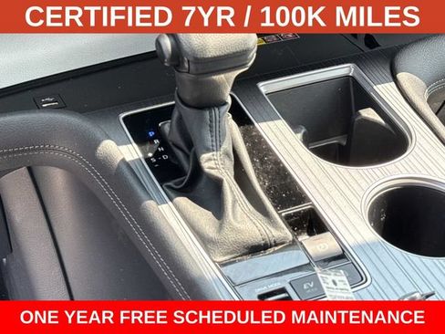 Used 2025 Toyota Sienna LE FWD image 22