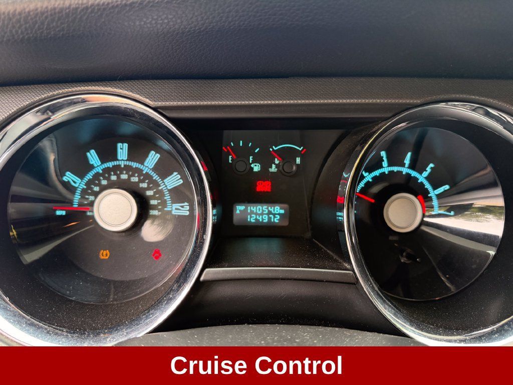Used 2010 Ford Mustang Coupe RWD image 15